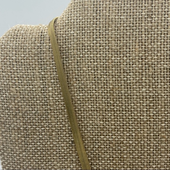 20" Gold Toned Herringbone Necklace || Box Included - Picture 4 of 8